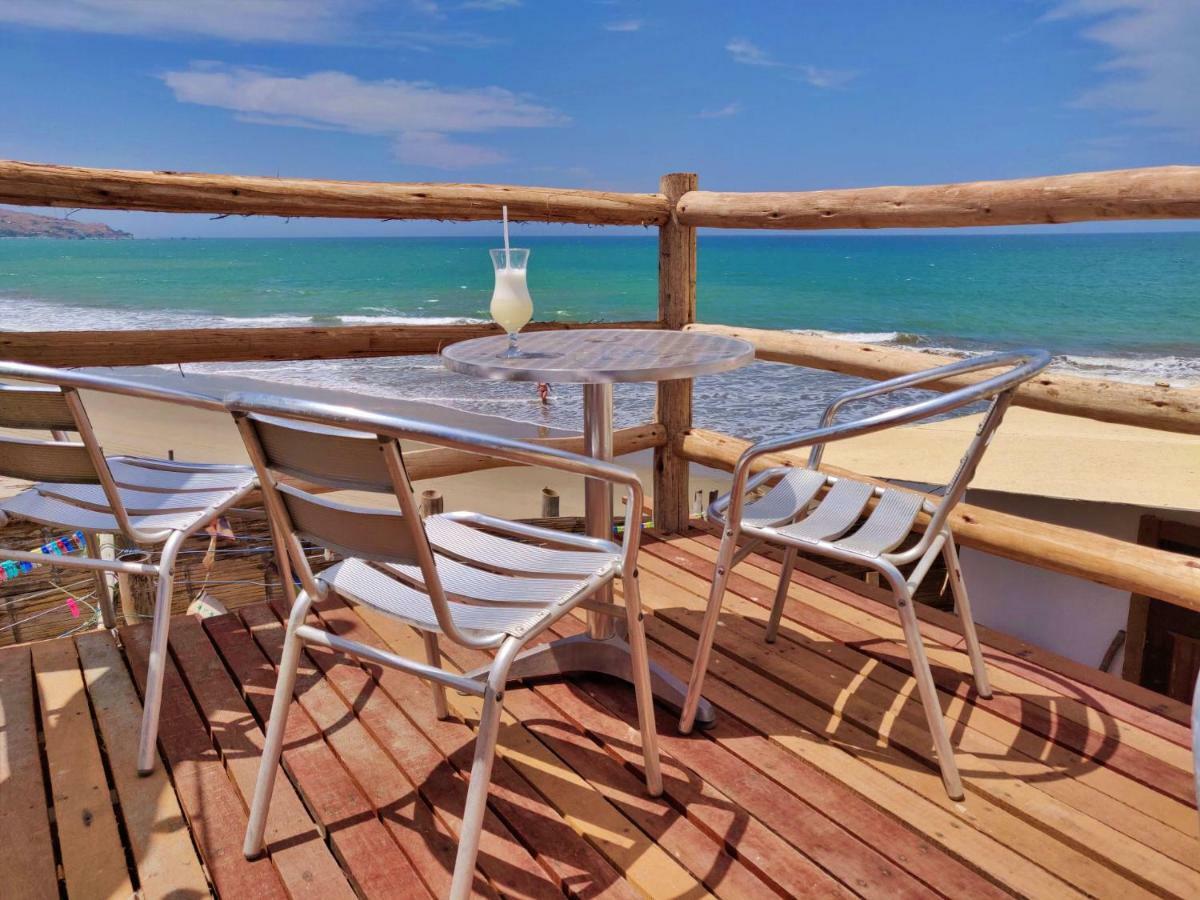 Mancora Apartments Exterior photo